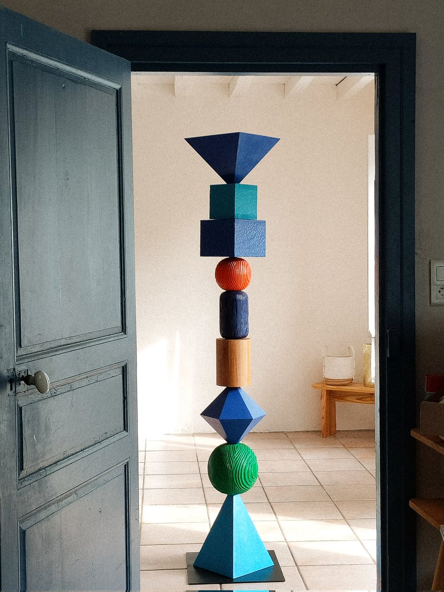 HPeriesse's tweet photo. "totem" https://t.co/Lmhsm5GIns
