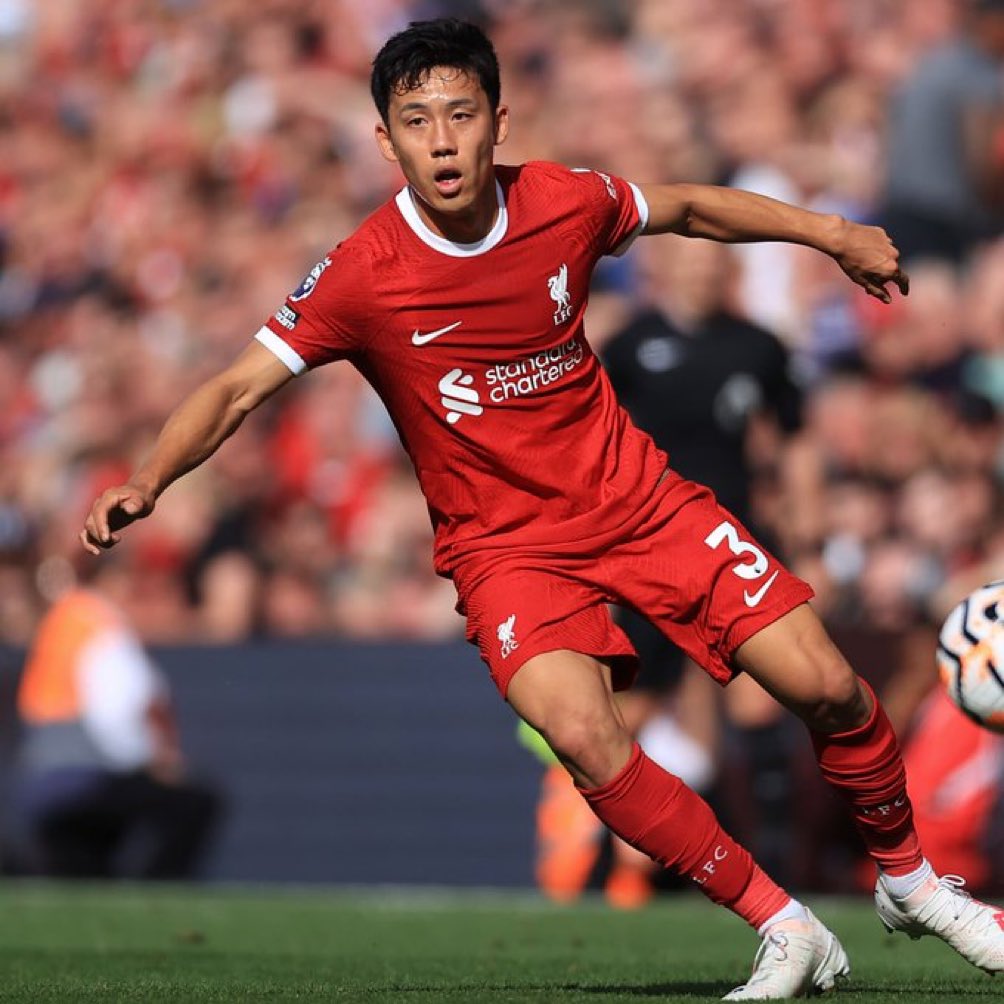 Wataru Endo vs Leicester City

90 mins 
1 assist
2 chances created
11 passes into final third
90% pass accuracy
5/5 accurate long balls
4 interceptions 
3/9 ground duels won
3/4 aerial duels won
13 ball recoveries

Fantastic performance. More to come.