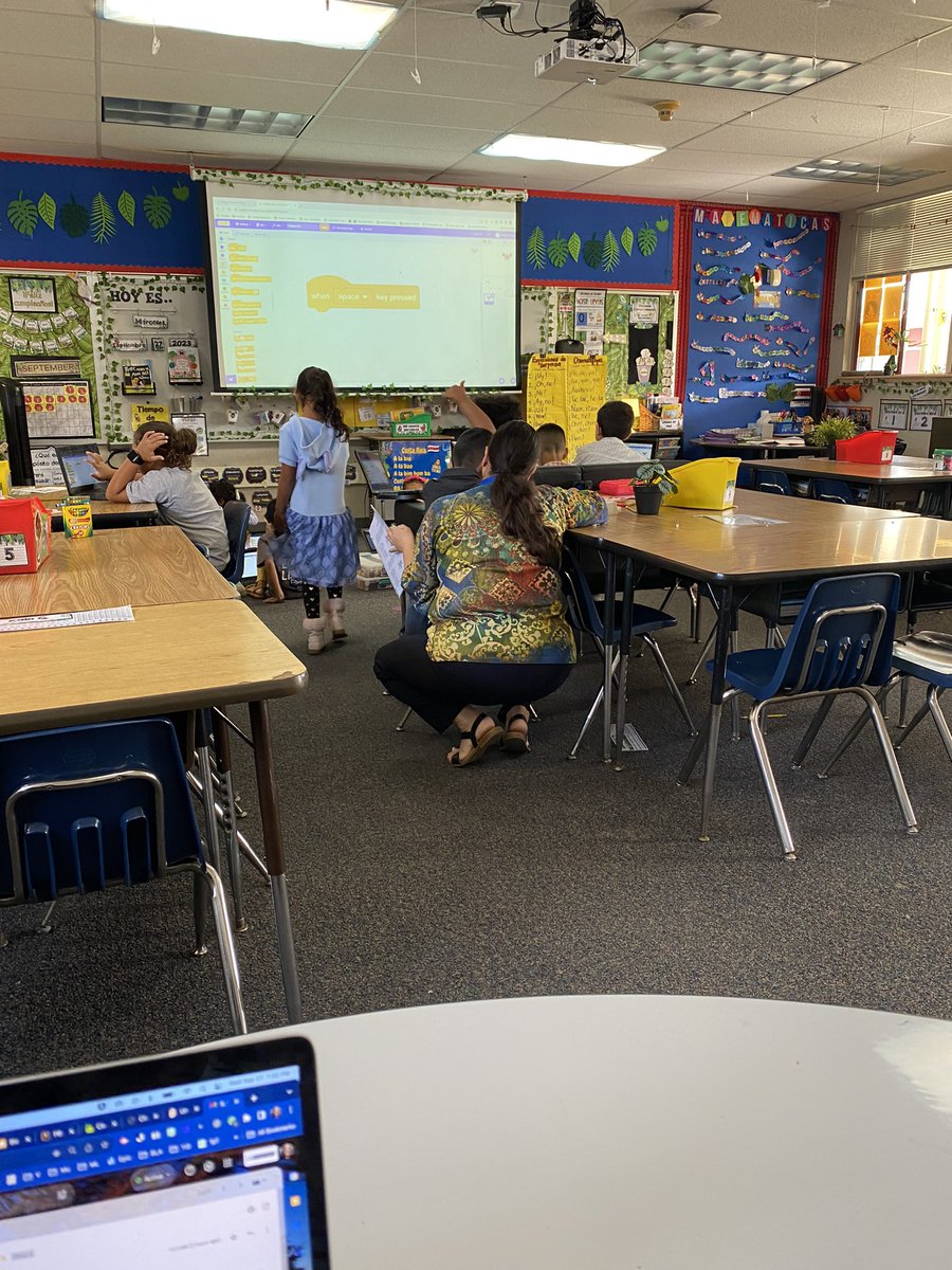 MaestraMayorga's tweet image. 2nd graders enjoying #codetothefuture !! Great job Dr. Martin 👏🏼@BostoniaGlobal @langacadpta @Maestra_VRocha @MtraRamosR @CajonValleyUSD