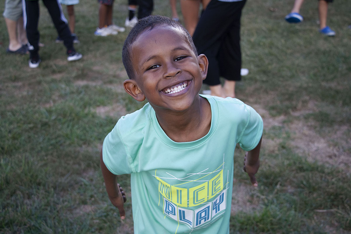 OneRockwood's tweet photo. ESOL teachers from Ballwin, Westridge and Woerther elementary schools hosted a family picnic at Vlasis Park yesterday. Students and their families gathered for a wonderful evening of food, fun and networking! #FocusOnUnity ๐๐ณ๐ @rockwoodschools https://t.co/5ERmQ9TU7C