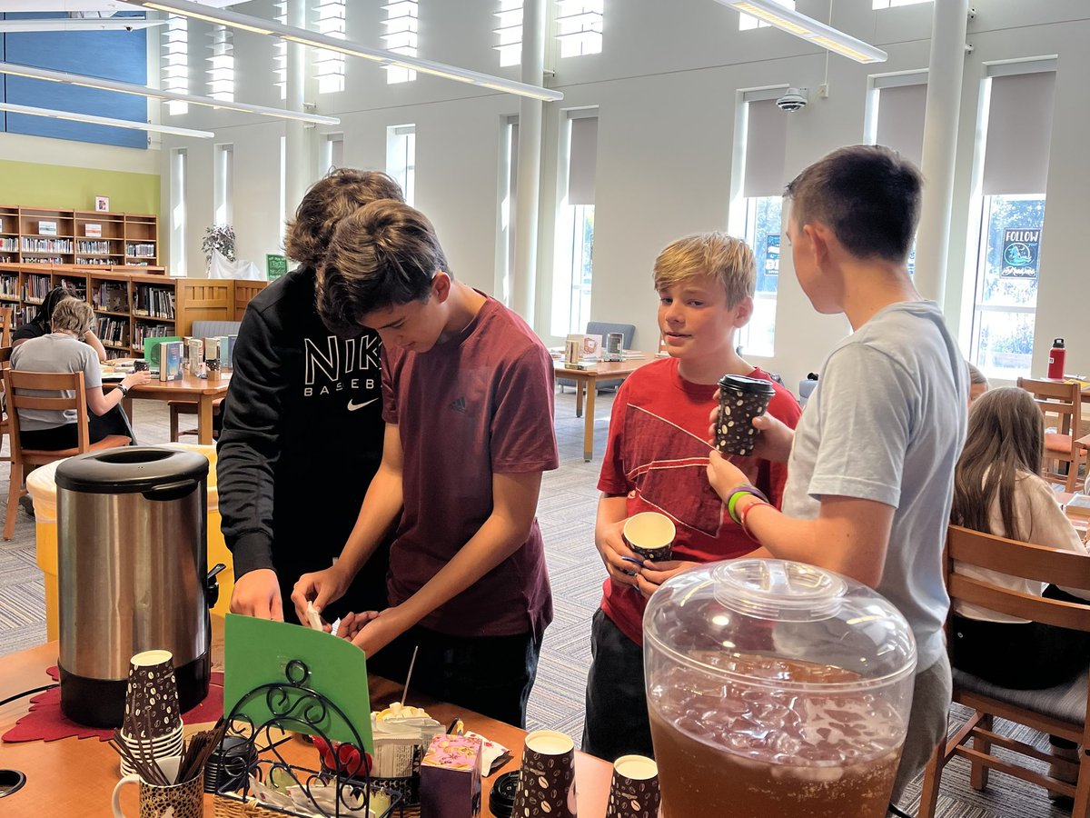 MelissaAndrejko's tweet photo. We had so much fun at our first book tasting event in our Starbooks Cafe! ๐๐โ๏ธ๐ชโค๏ธ #readalatte https://t.co/0PKeV5l7HF