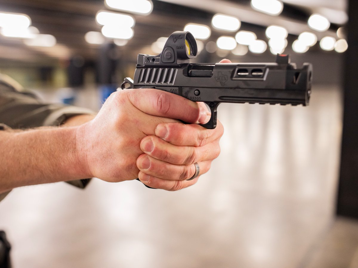 OpticsPlanet's tweet photo. Check out our TOP picks for competition shooting! 

Take your times to the next level for 3-gun, USPSA, IDPA, and long-range rifle shooting competitions!

Gear up TODAY👉 https://t.co/JY2Mdt7V6E 

#3gun #2gun #shooting #targetshooting #guns #sunsoutgunsout #training #opticsplanet https://t.co/jzVwqlIhi1