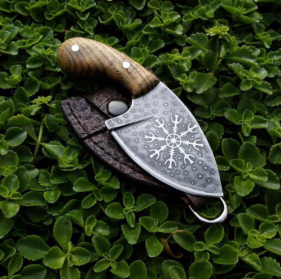 dragon_knives01's tweet photo. Handmade Viking Knife | Hunting &amp; Viking Knife With Sheath, pocket Knife ✨ for sale
DM fast

#knife #knives #edc #knifeporn #knifelife #everydaycarry #handmade #knifenut #knifemaker #knifemaking #blade #knifecollection #edcknife #edcgear #knifecommunity #bushcraft #knifepics https://t.co/33NFQys2kf