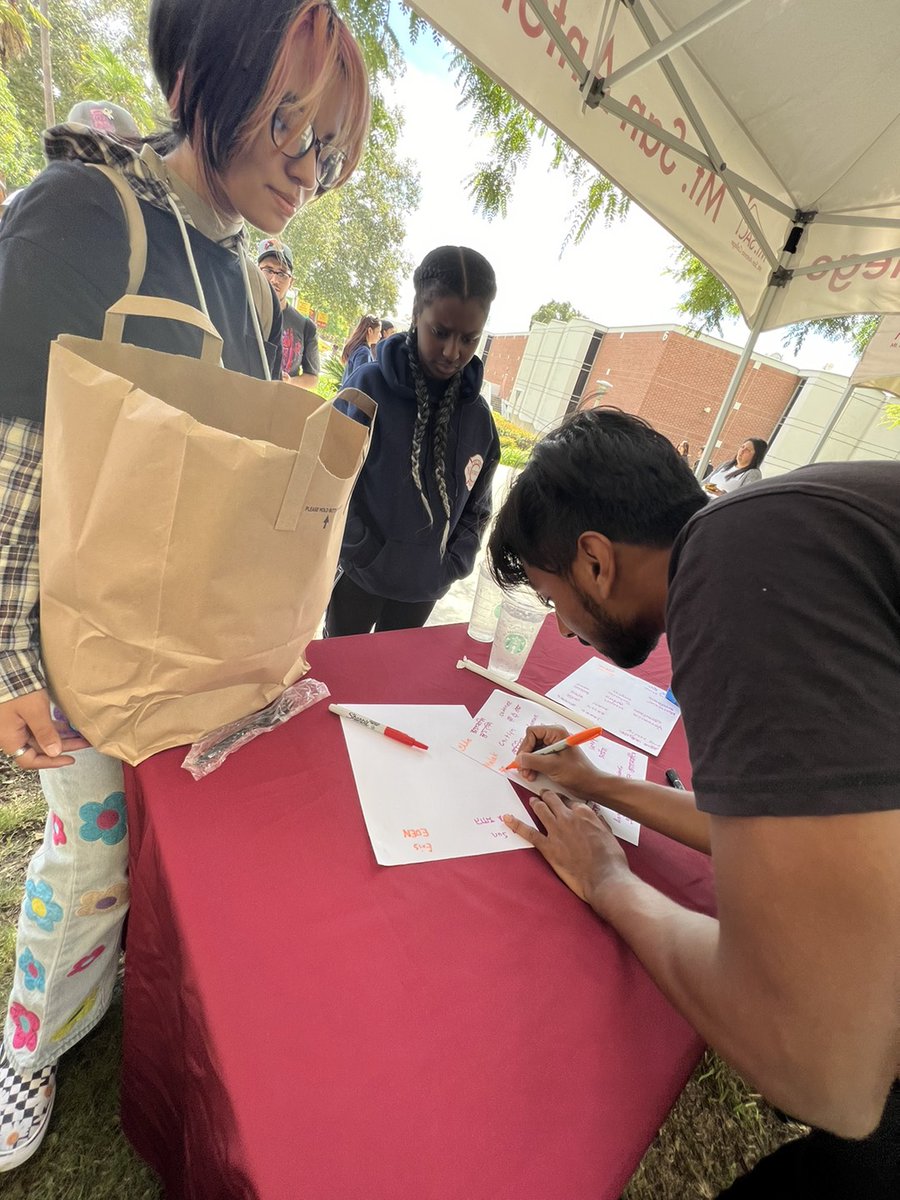 mtsac_isp's tweet photo. On September 27th, the International Student Program hosted the Global Cafe Bangladesh to highlight their culture and cuisine. Global Cafe Bangladesh was an opportunity for our international students from Bangladesh to share their amazing culture, interesting facts, and food. https://t.co/nSsatDvk7u