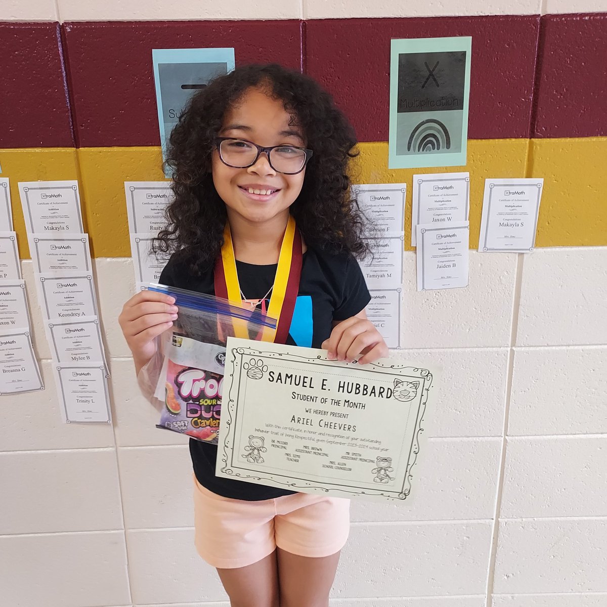 So proud of our Student of the Month for September!! 🏅🏅 Way to go, Ariel!🎊🎉 @hubb