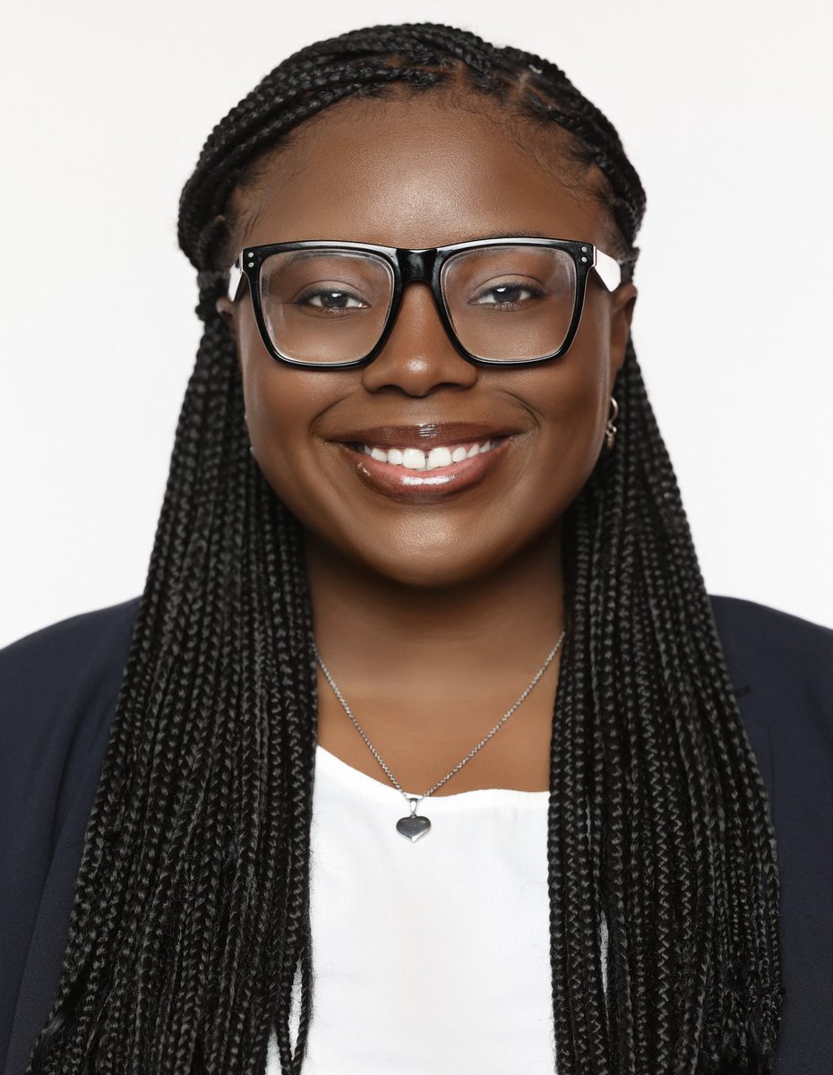 We submitted #ERAS so... Hi #medtwitter! I’m April Lewis, an M4 from STL applying #obgyn this #Match2024 cycle. My interests include #DEI, #MedEd, and combatting disparities in Black maternal health &amp; in gyn onc. I also love music! 

I’m super excited for the szn! 🫶🏾#obgyntwitter