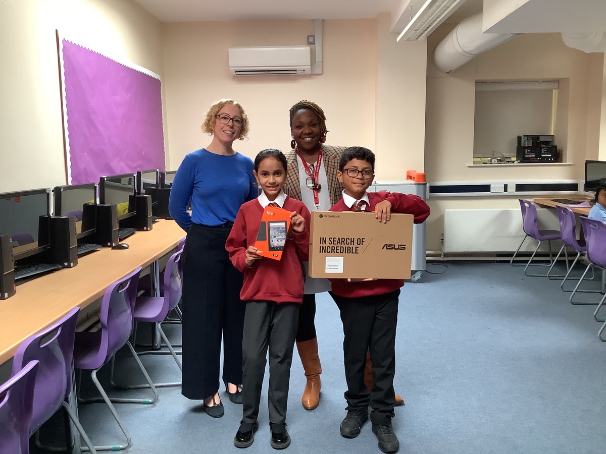 BarhamPrimary's tweet image. Thank you Abigail @greyandco for your wonderful donation. We are grateful for the #KindleFire and #AsusLaptop as we know our pupils will benefit from using these. We look forward to welcoming you back next half term when we host our #WinterFayre #GoBarham #CommunityCollaboration