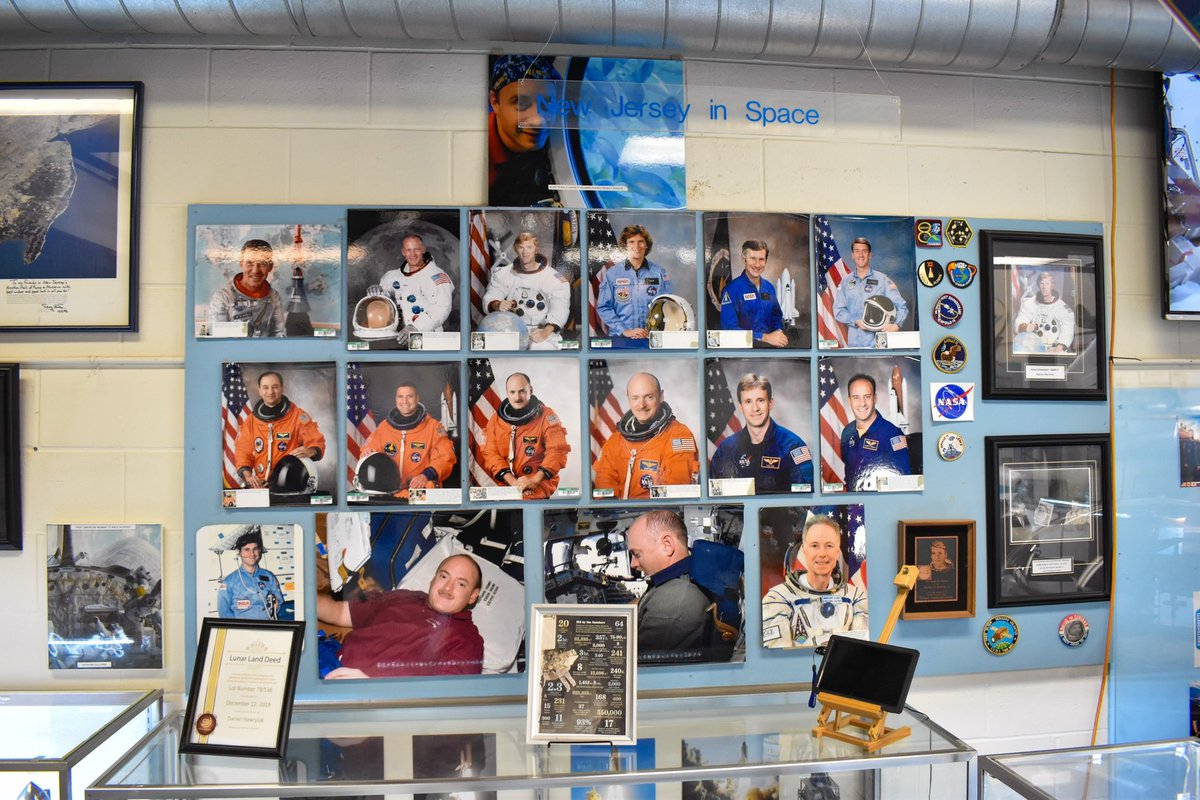 NJAHOF's tweet image. In our Great Room, we have tons of memorabilia from the very early days of aviation all the way to the present day. There is a lot to see in this room and we hope to see you too! #aviation #Airplane #museums #NewJersey #nj