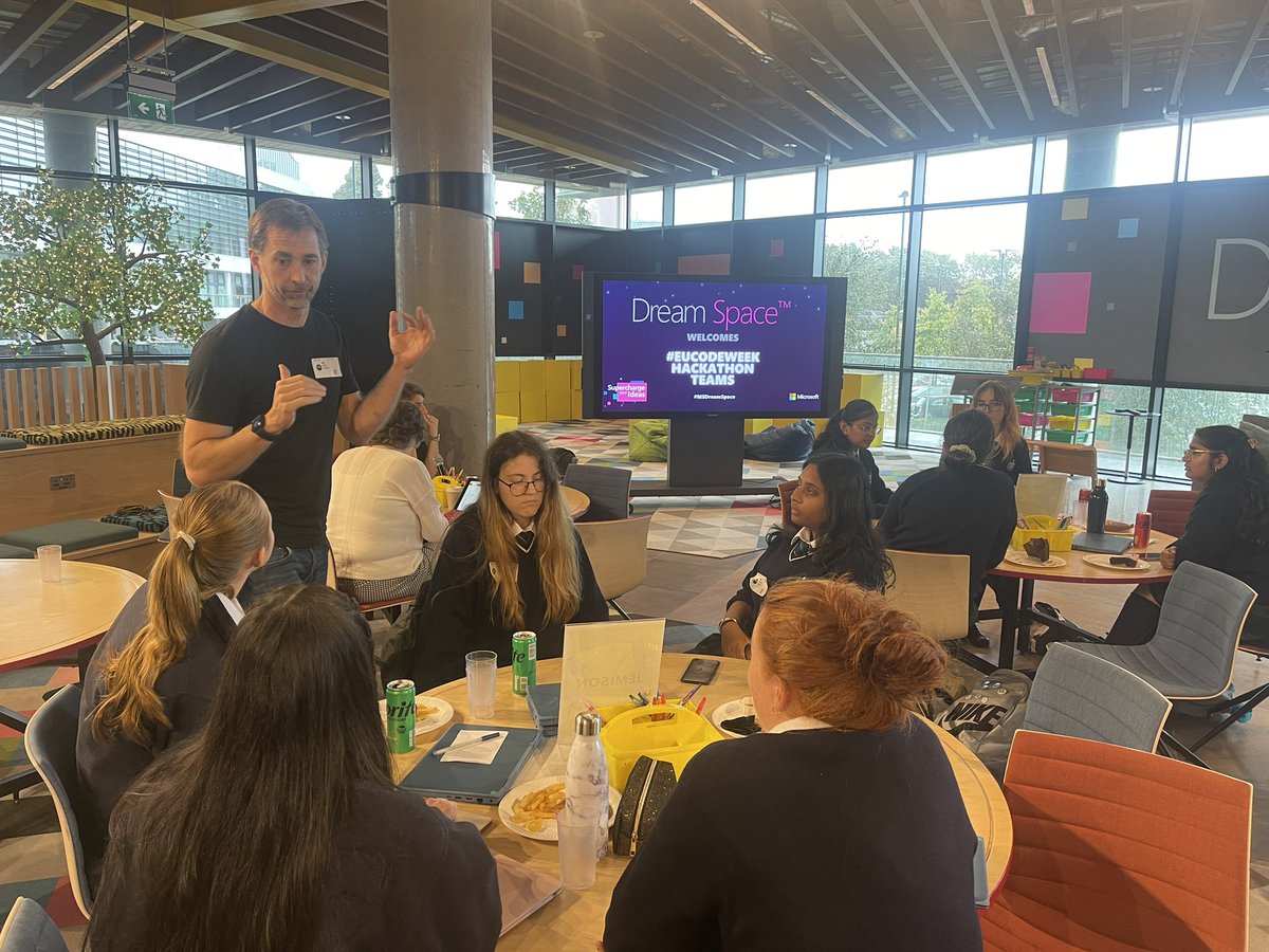 Thank you so much to our mentors, who provided fantastic advice and guidance to our students participating in the <a href="/CodeWeekEU/">EU Code Week</a> #Hackathon over the past few days checking in online and in person. Take a bow Matt Hanlon, Nina Lyons and <a href="/istone_irene/">Irene Stone</a> 🙌🙌 #EUCodeWeek #CodeWeek