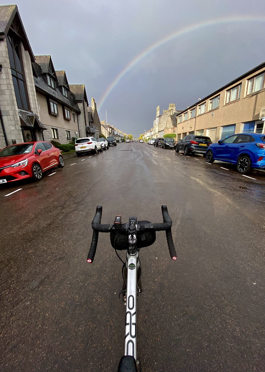 RosscoPossil's tweet image. Tiny bit of Aggro from Agnes 🌧️ to end 2 years commuting without a car, 98% bike, 1% walking, 1% bus. Best buy? Decathlon’s rubber troosers with built in shoe covers 👏 (saved parking £10 per day + fuel + no 🚗 😡) the views though 👇😍👌 @ride_the_north @GCP_JustGoRide