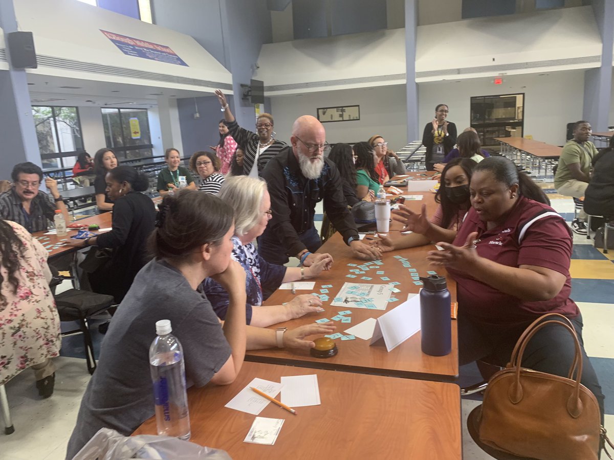 jacobskarend's tweet photo. Got Science Vocabulary Strategies for your classroom like Alief ISD MS Science?  We are on 🔥!!  #ScienceExcellence @AliefScience @AliefISD @aliefstem @AliefLearns https://t.co/dbOa8WgcYp