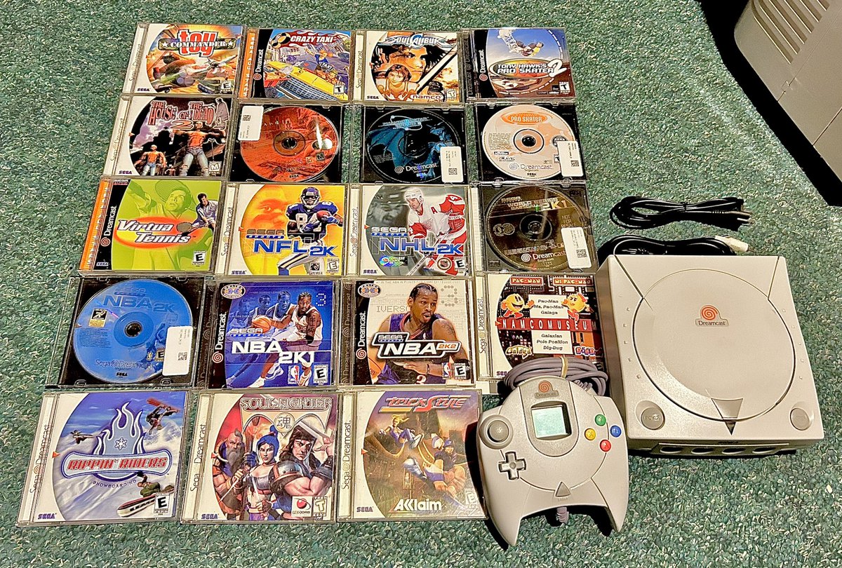 Been working my ass off at work and being a Dad, treated myself to something nice!!
#Sega #Dreamcast #retrogaming
#Crazytaxi #SoulCalibur #NBA2k #Quake #HouseOfTheDead #TonyHawk #PhantasyStar