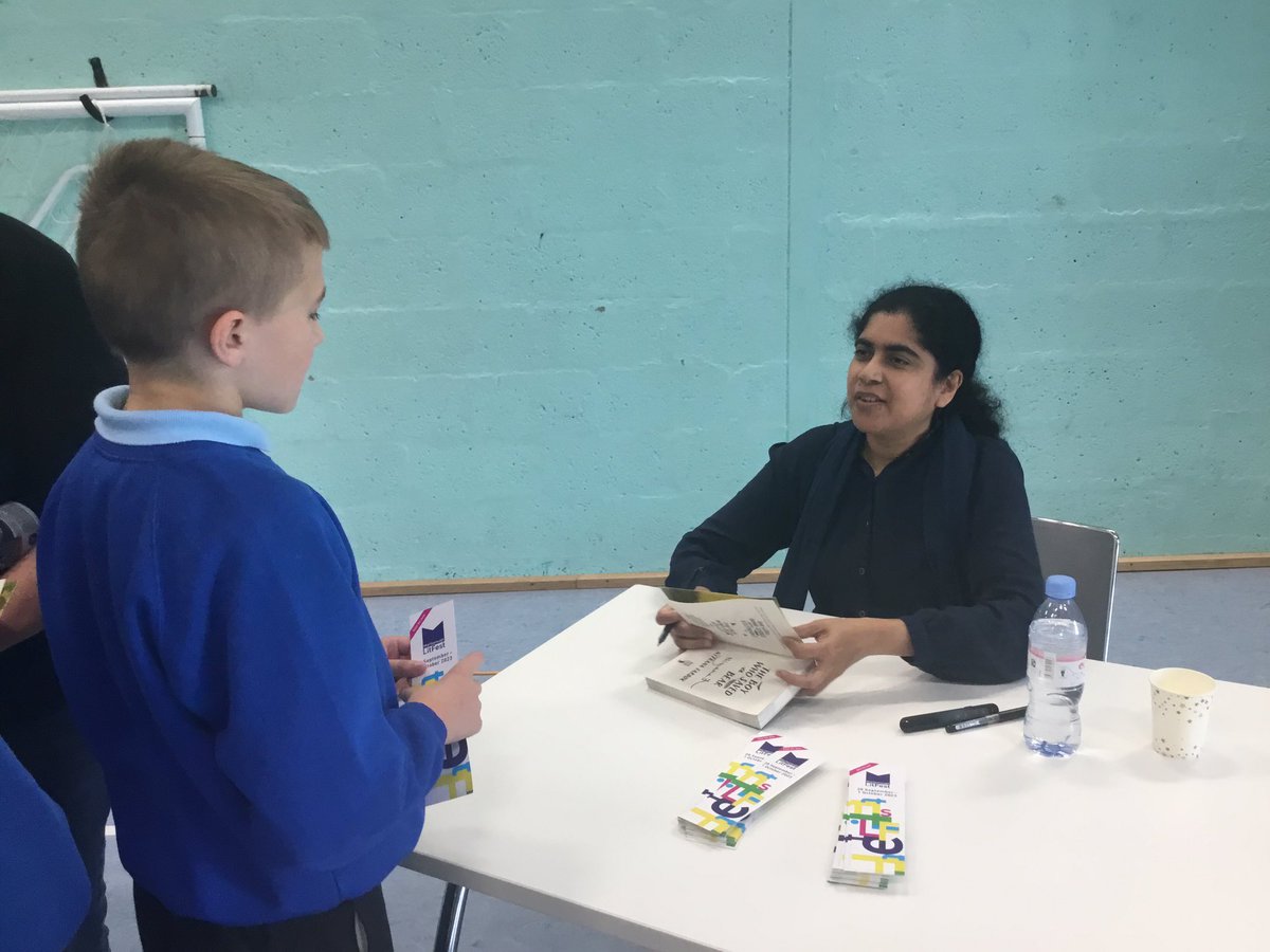 MrsFWren's tweet photo. Years 5&amp;6 thoroughly enjoyed the animal-themed author talk with @NizRite as part of @MarlbLitFest last week. We are now eagerly working our way through the series of books 🐘🐆🐋🐻 #lovebooks @w_woodborough @EquaMat https://t.co/szNoWeunDD