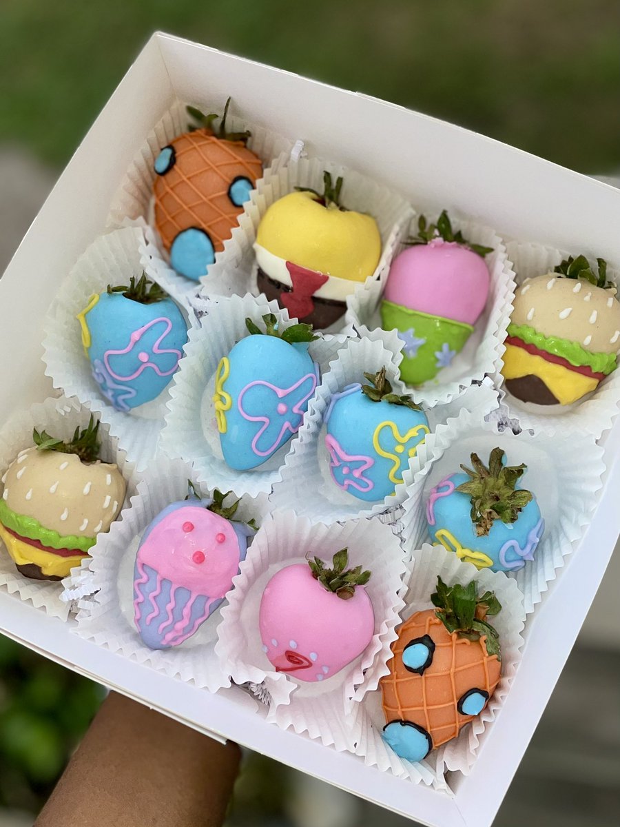 SVaughn_'s tweet photo. SpongeBob strawberries 😍🔥 #carterscandies #smallbusinesses #blackOwnedBusiness #handdesign https://t.co/sInlsohdal
