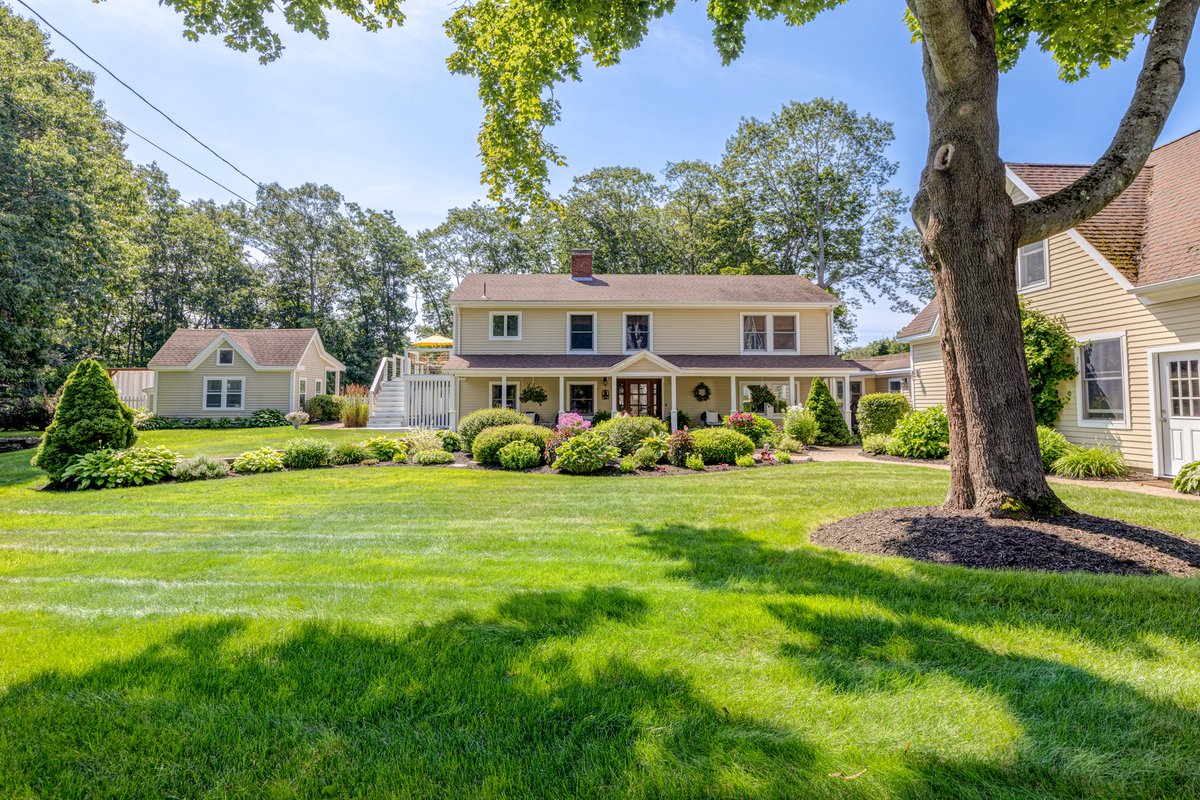 OceansideMaine's tweet photo. Another Beautiful Home SOLD!
1 Wabun Rd, Cape Elizabeth
Congratulations to Vicki Kennedy and her sellers! https://t.co/x3VZccdiZP