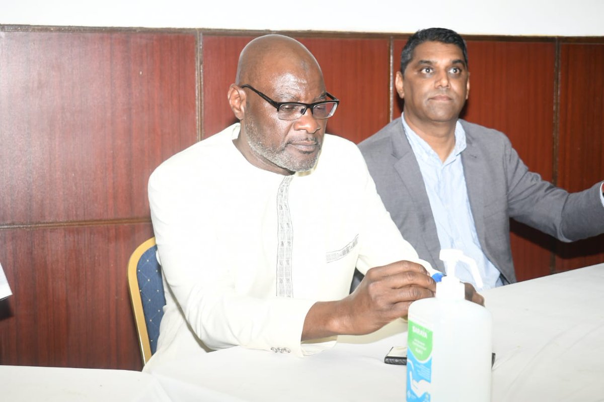 KmfriResearch's tweet image. 4/4 GMES &amp;amp; Africa thematic leader Dr Emmanuel Mbaru under Africa Marine and Coastal Operations for Southern Africa (MarCOSIO) made a presentation on how KMFRI supports the project&apos;s initiatives. MarCOSIO. Consortium Lead Sives Govender also attended the meet.