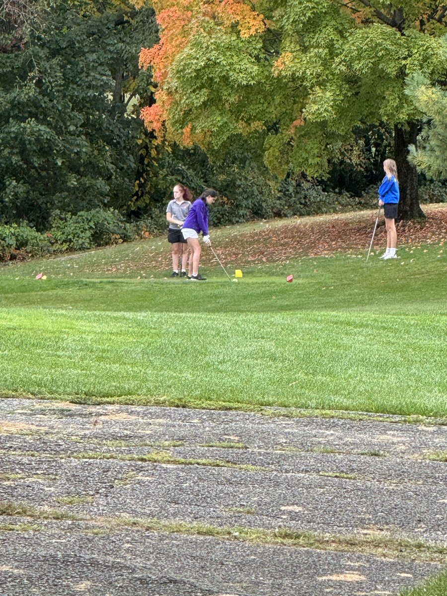 KHSCatsWGolf's tweet image. More action from Orrville sectionals today. @KLSD_Sports #keystonepride