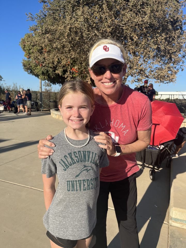 TpaMustangs2013's tweet photo. When the goat wants to take a picture you know your big time! This was at PGF premier national championships KW3 member of the 2013 mustangs! Her 2 big sisters won it all with the rock gold this team looks to do the same in there future! @ExtraInningSB @OU_Softball @GassoPatty https://t.co/4oRgMIleAQ