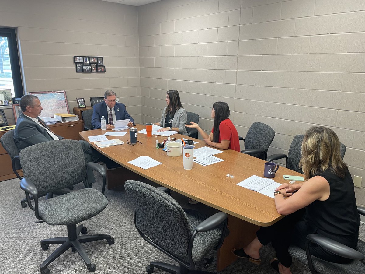 Paul J. Larkin (@pauljlarkin) on Twitter photo Big S/O to Dr. Watson for making Syracuse one of his stops on the Western Kansas tour. Thank you for your leadership and willingness to hear our story. <a href="/KsCommissioner/">Randy Watson</a> <a href="/PlunkettLiz/">Liz Plunkett</a> @SyracusePrin <a href="/ksdehq/">KS Dept of Education</a> Big S/O to Dr. Watson for making Syracuse one of his stops on the Western Kansas tour. Thank you for your leadership and willingness to hear our story. <a href="/KsCommissioner/">Randy Watson</a> <a href="/PlunkettLiz/">Liz Plunkett</a> @SyracusePrin <a href="/ksdehq/">KS Dept of Education</a>