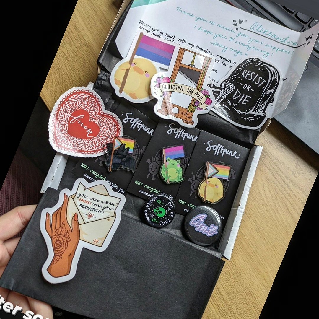 sofftpunk tweet media