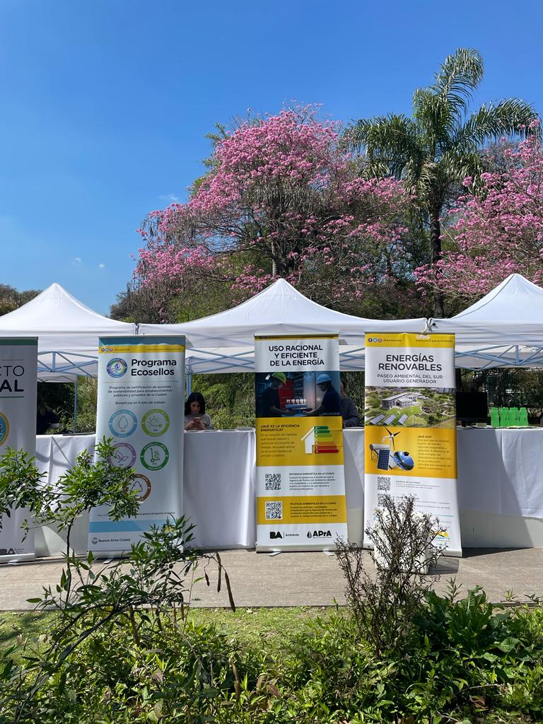 GalmariniGuido's tweet photo. En el Día de la Conciencia Ambiental y como parte del Segundo Encuentro de Triple Impacto más de 50 PyMEs exhiben sus productos y servicios sustentables en alimentación saludable; fabricación y diseño; papelería ecológica; packaging compostable, y eficiencia energética.🌱 https://t.co/iepkcVXmXb