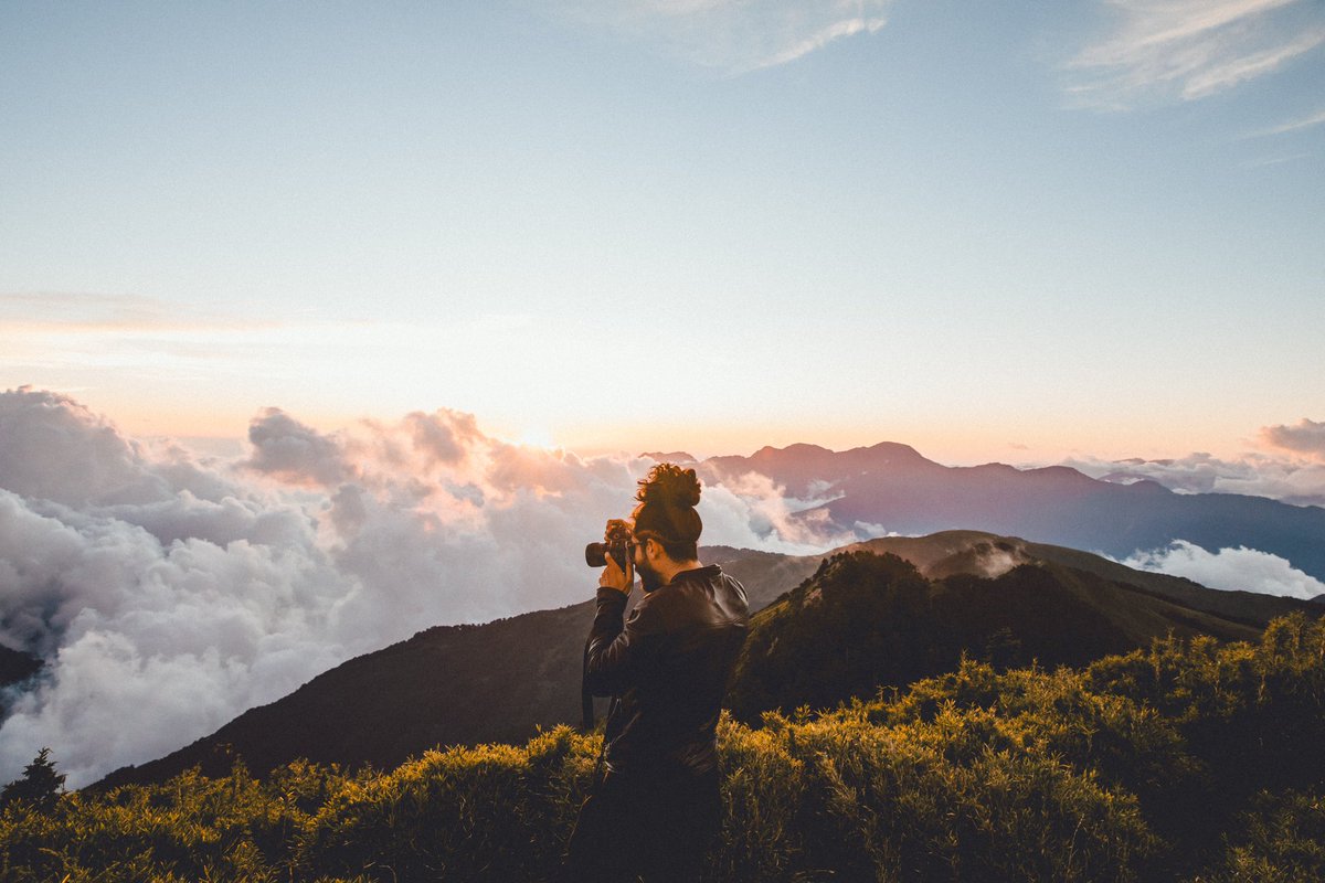 JNSilva_'s tweet photo. Spent the last few days in the mountains of Taiwan, basking in awe at the beauty of our world and capturing as much of it as I can with my lens.

Grateful for my dear friend @samnotalive for not only taking these photos, but also for showing me around Taiwan this past week.

This is the last stop in my travels to Asia this month, which started in Korea and took me to Singapore, Japan, and now Taiwan. It’s been an unforgettable experience, truly a once in a lifetime trip that I’ve always dreamed of making, and one which came in the midst of a very challenging year. 

I’m so excited to get back home and edit the thousands of images I shot, as well as develop the countless rolls of film I went through. 🙏🏽