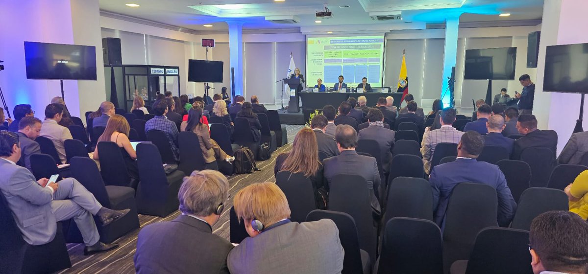 Competencia_Ec's tweet photo. En la sesión técnica 1, escuchamos a Tatiana Rodríguez, Presidenta de la Junta de Regulación Monetaria: “El día de hoy tenemos un sistema financiero sólido y debemos mantenernos. Ecuador no se puede quedar atrás en la adopción de medios de pago ágiles, seguros e interoperables". https://t.co/HEQcBEe7QZ