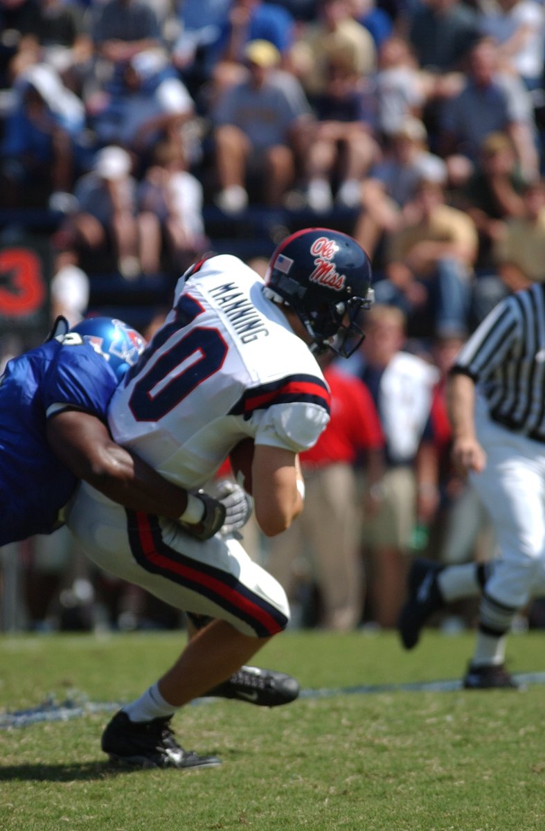 TigersAthletics's tweet photo. We definitely have some good memories from this 2003 team! https://t.co/liiH9OKErT