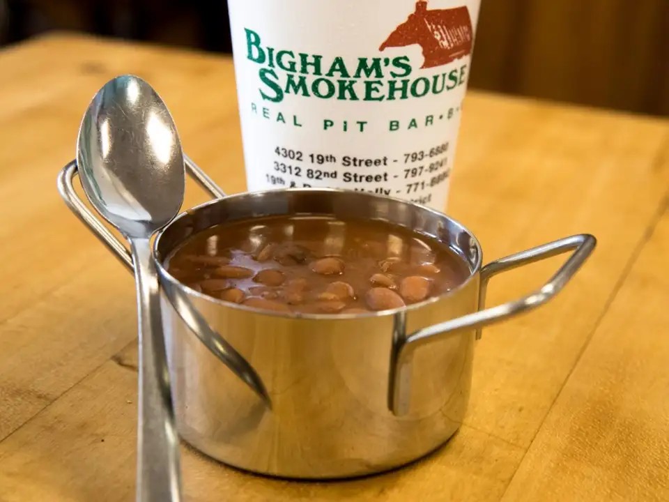 bighamsbbq's tweet photo. Pinto beans: the ultimate comfort food that warms your heart and fills your belly ❤️ View our menu: https://t.co/BPA0DywLqh #txbbq #localbbq #barbeque #familyowned #localbusiness #bighamsbbq #bbq #bestbbqinlbk #lubbocktx #livelovelubbock #eatlocal #texastech https://t.co/Jz5mAGhu0S