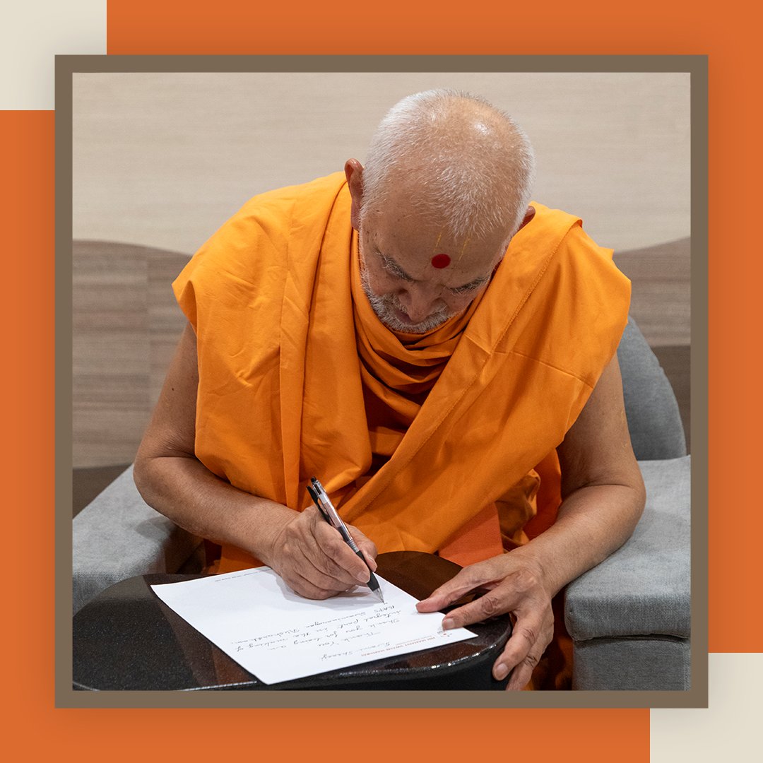 akshardham_usa's tweet photo. Mahant Swami Maharaj's heartfelt message to Robbinsville, NJ, a testament to 15 years of partnership and shared values. Let's continue to grow together, fostering harmony and peace. #RobbinsvilleStrong #15YearsOfUnity" https://t.co/4W78i4m416