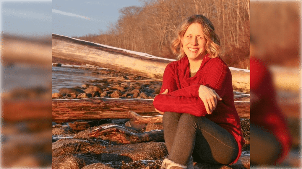 👏 Shout-out to Heather Benway, recipient of the 2023 Ocean Science Award from the <a href="/theAGU/">AGU (American Geophysical Union)</a>!

A #WHOI senior research specialist, Benway focuses on nutrient cycling and paleoceanography and leads <a href="/US_OCB/">Ocean Carbon & Biogeochemistry (OCB)</a>.

Thank you for your innovative research and leadership, Heather!