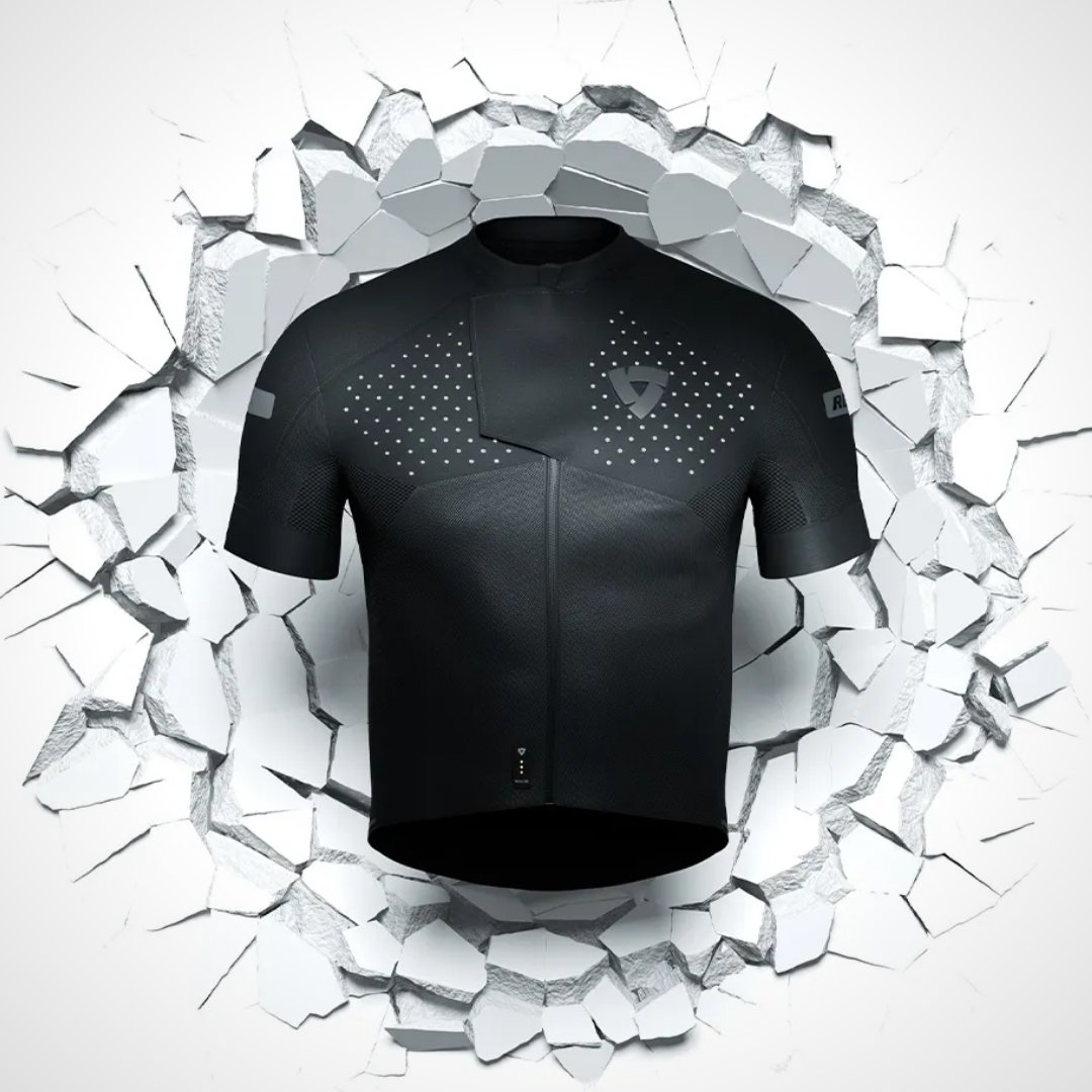 CiclosAlbacar's tweet photo. AIRBAG #REVIT AVERTUM TECH AIR® 💨

La mejor tecnología de airbag integrada en un chaleco bonito, sutil y ergonómico.

👉 https://t.co/hYWT3GA2MJ

#AvertumTechAirAirbag #RevitSport #AirbagMoto #Moto #Motocicleta #Motero #Motociclismo #MotoLove #BikeLife #CiclosAlbacar https://t.co/VDLZOj4f6j