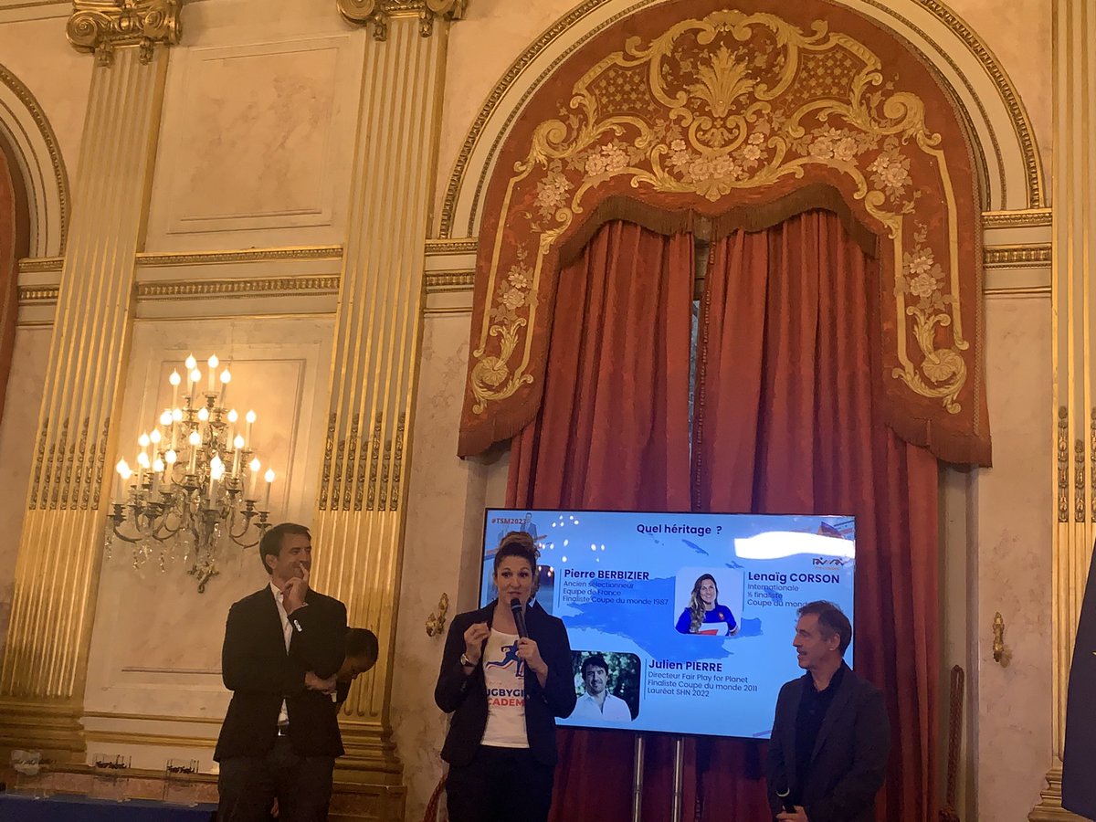 Isa Collette tweet media