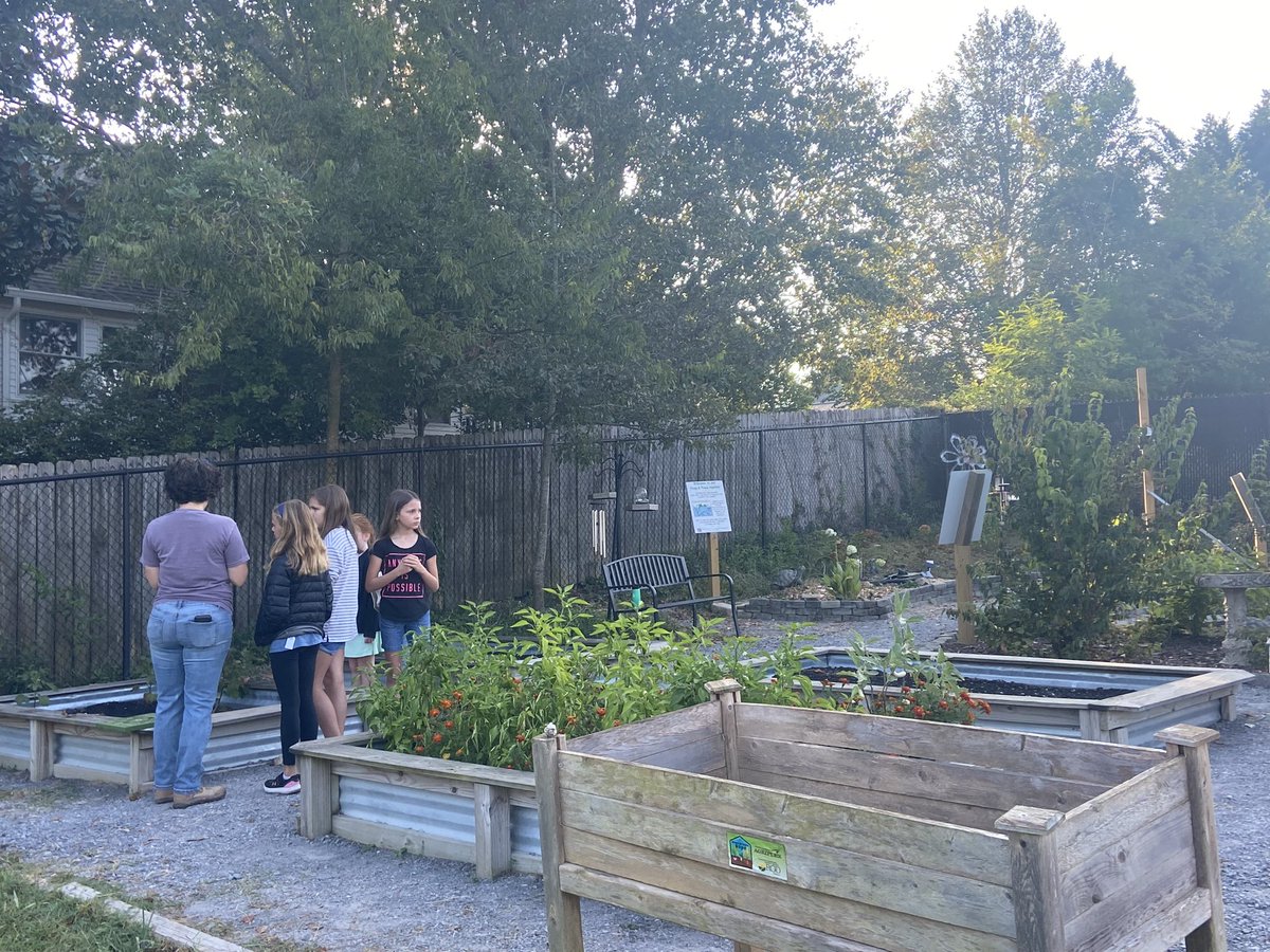 April Dean tweet media