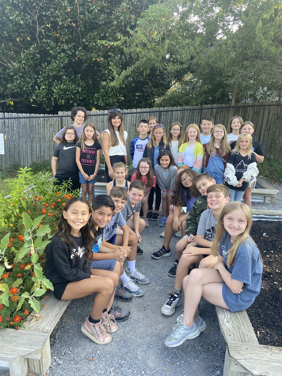 April Dean tweet media