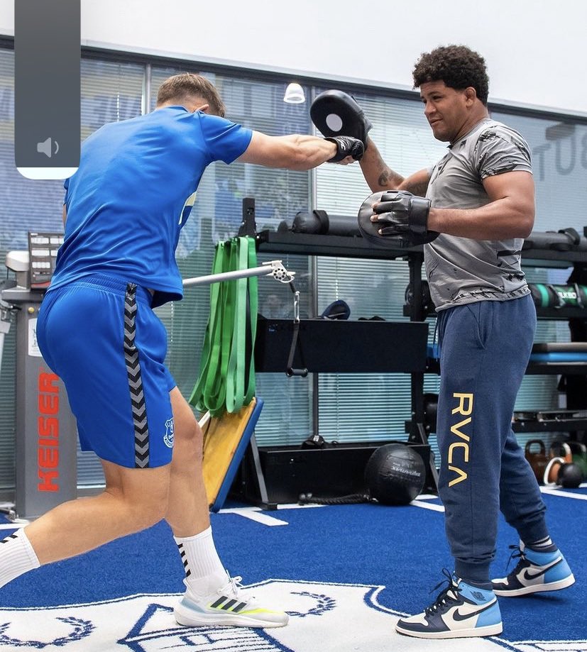 ShirtlessPL's tweet image. James Tarkowski