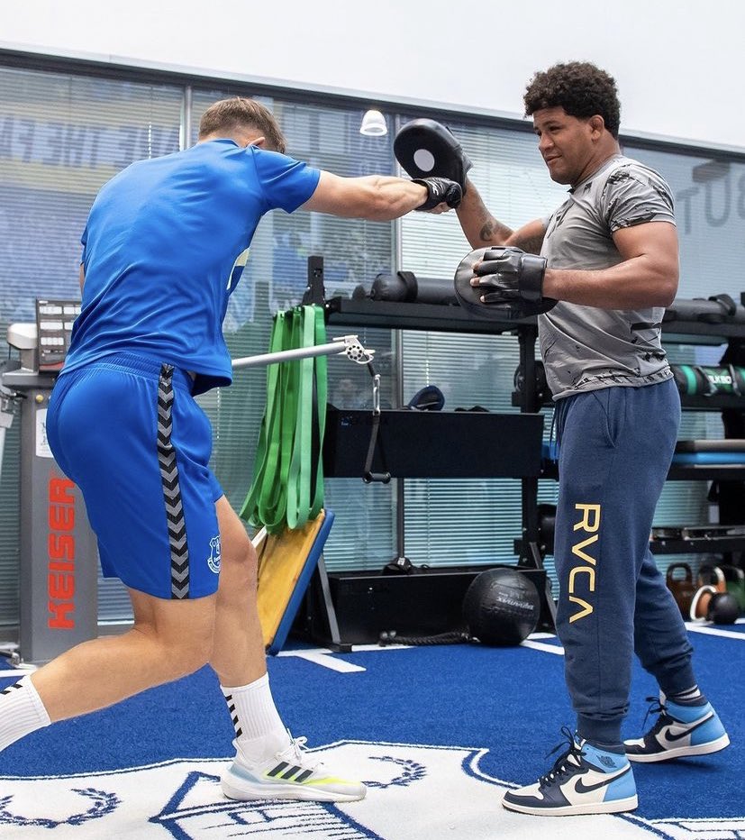 ShirtlessPL's tweet image. James Tarkowski