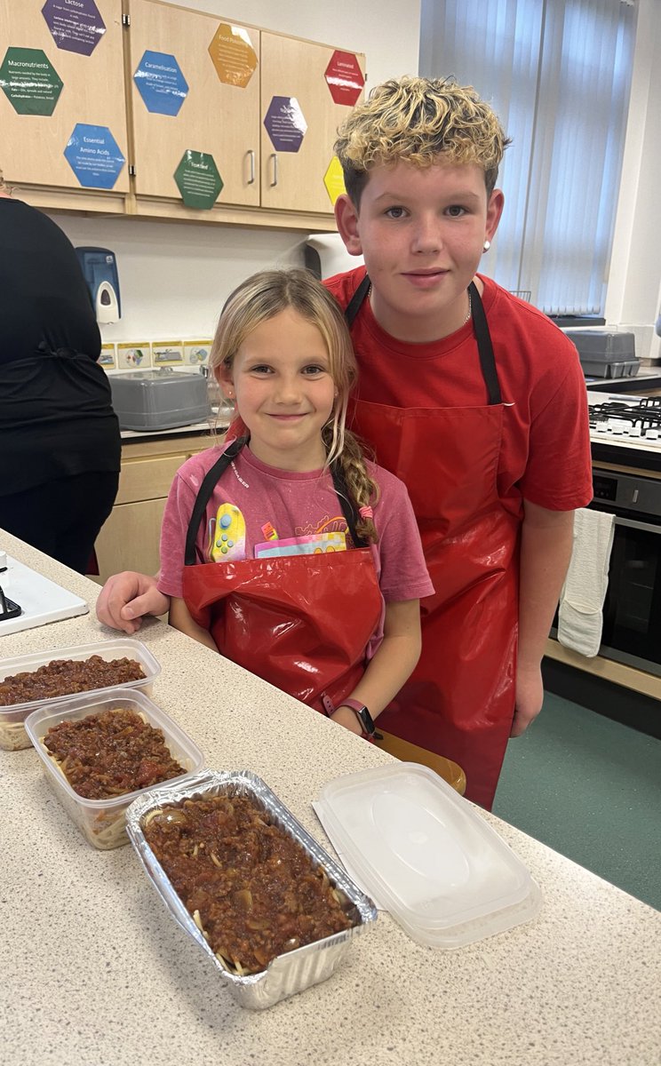 What a fantastic first session at GHS Family Cooking Open Night👨‍👩‍👧‍👦👨🏼‍🍳

Lots of teamwork &amp; cooking skills used to make a delicious spaghetti bolognese🍝 

A massive well done &amp; thank you to all families that attended👏🏽Keep an eye out for our sessions next term👀
<a href="/GrangemouthHS/">Grangemouth HS</a>