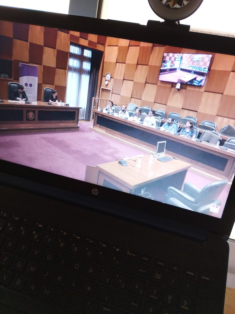 ¡ Ya estamos en directo!

Escucha todo lo que tienen que decir las asociaciones juveniles

📣 YouTube del Consejo Juventud Zaragoza