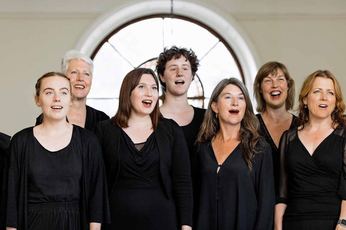 lucysingers's tweet photo. Join us for our next concert on 22 October - a delightful hour of traditional, classical and contemporary pieces, in Pembroke Auditorium – Cambridge's exciting, newly-refurbished venue.  Book now! https://t.co/XvuBCHr0ij https://t.co/A4HmYhL9TZ