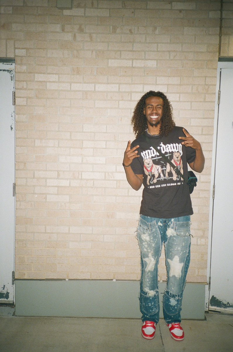 callmeismaill's tweet photo. 9.30.23 come slide to my UNDRDAWG POPUP! 🐾🫡 @ The Hype
2835 Hennepin Ave! https://t.co/xntRiR8RtQ