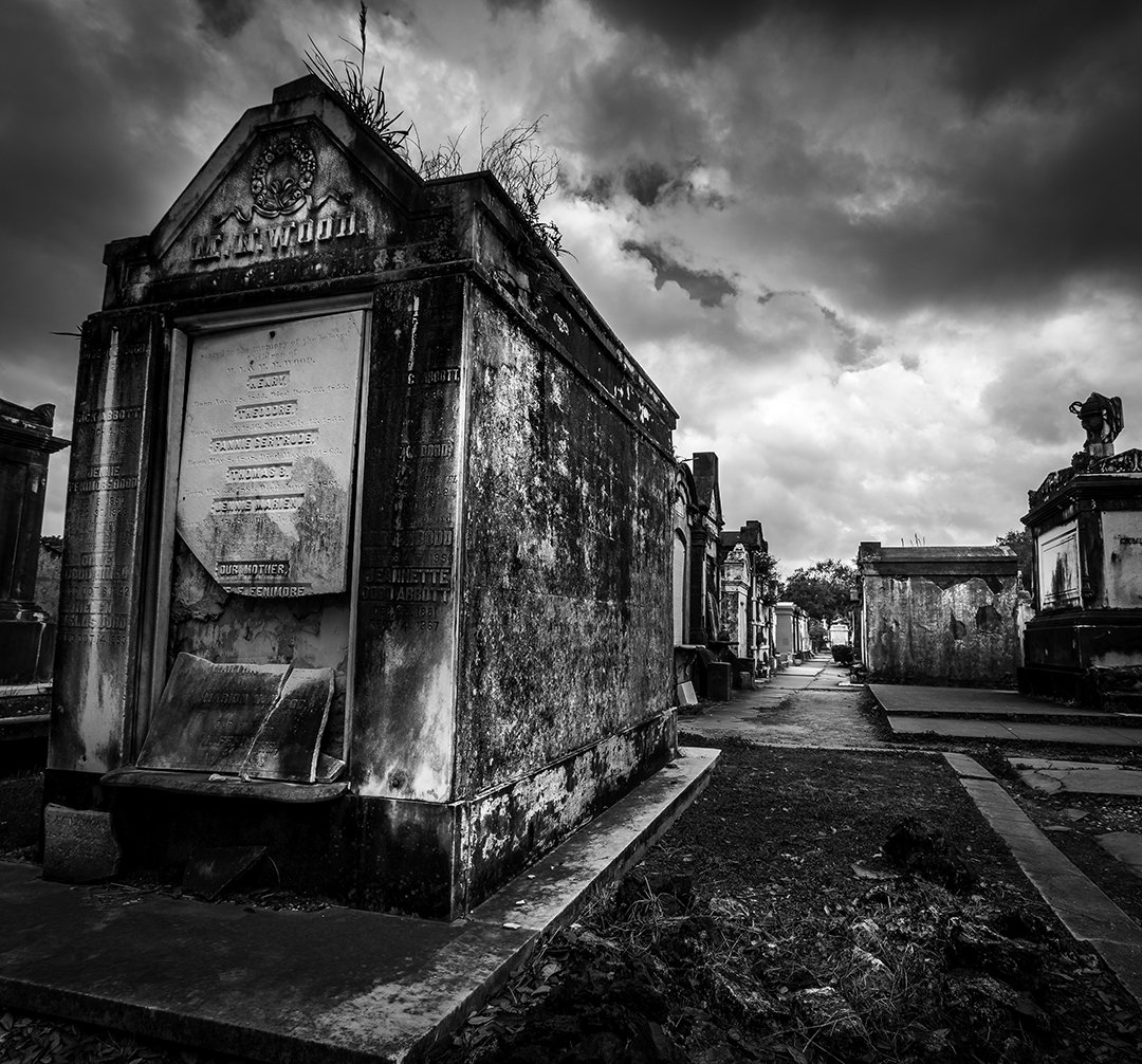 sketch74's tweet photo. New Orleans Cemeteries
#neworleans #cemeteries #blacknwhitephoto #blackandwhitephotography #canonphotography #nola #noir #urbanart #dark_captures #blacknwhite https://t.co/LIUS8Eo1yz