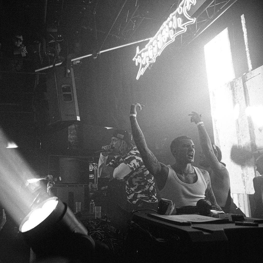 Milion Plus tweet media