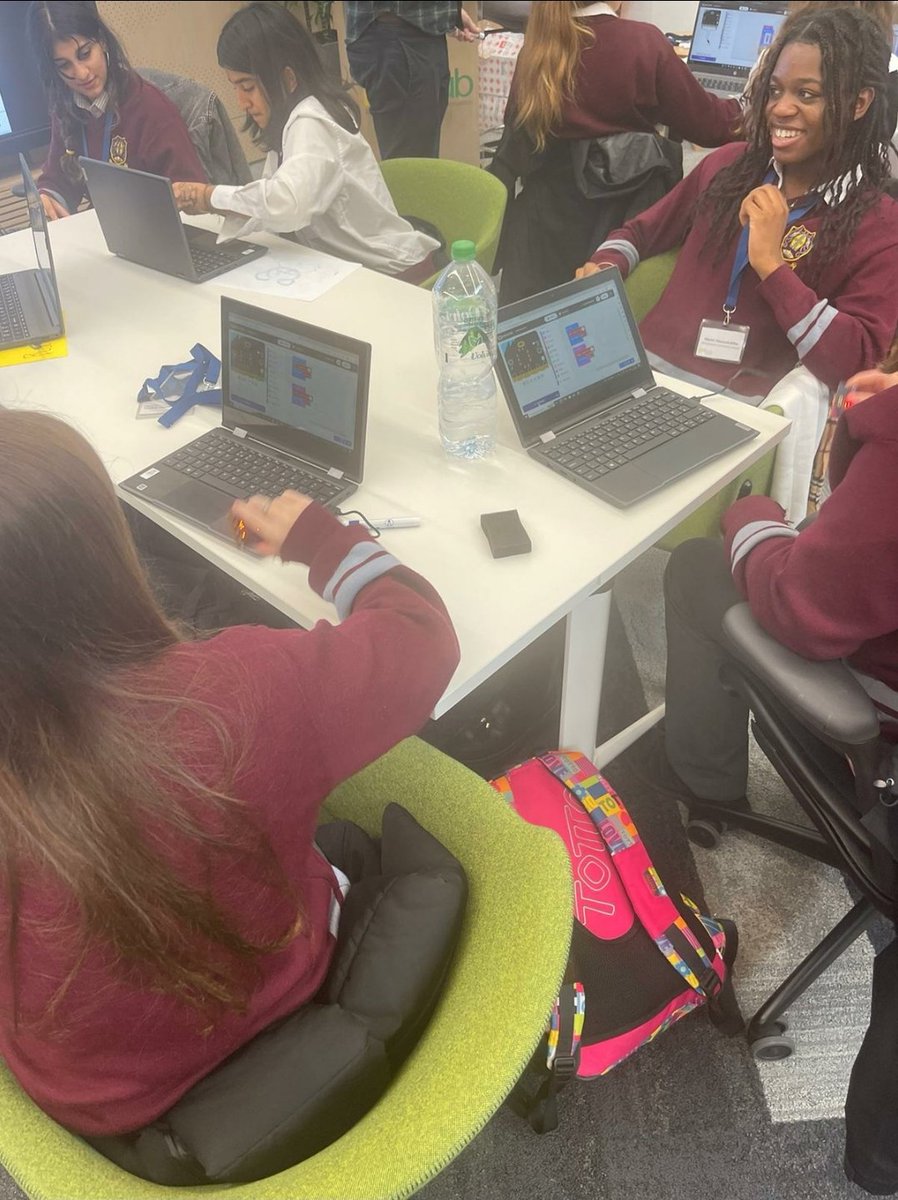 Thanks @Stempassport for a great Lab Day 1! A fab introduction to computational thinking, microbits and more. We can't wait for Day 2 😊 @accsirl #WeAreBCS #Coding #edchatie