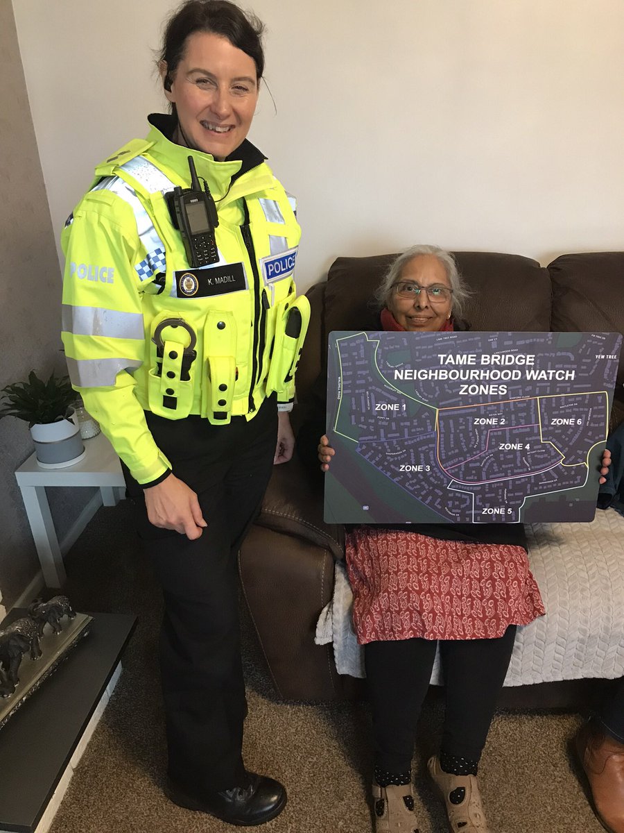 Delighted to welcome @KimMadillWMP to Tamebridge today and give her a first hand look at what we do! Great to be joined by @WestBromwichWMP as usual for the patrol too - partnership working in action! #neighbourhood #community @StreetWatchWM @WMPolice @WestMidsPCC