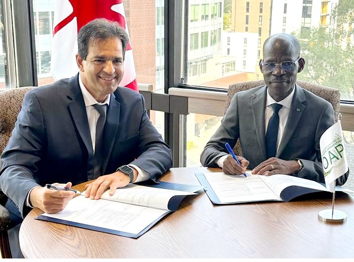 OAPI_TWIT's tweet photo. L’#OAPI en visite de travail auprès de l’#OPIC du 26 au 28/09/23. La rencontre profile de belles perspectives pour l’amélioration de la qualité des titres de #PI comme pour l’essor des #PME grâce à une connaissance mutuelle des deux systèmes de PI à l’OAPI et au #Canada. https://t.co/kbvY4qQQLW