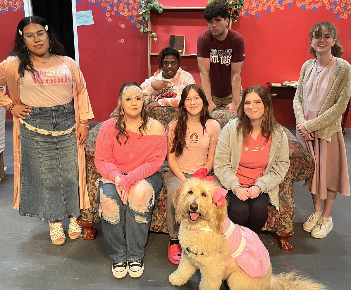 TupeloHSTheatre's tweet image. Always great to see @THSWavely !! She's a Barbie Girl, too!! @TupeloHigh #HOCO2023 #gowave