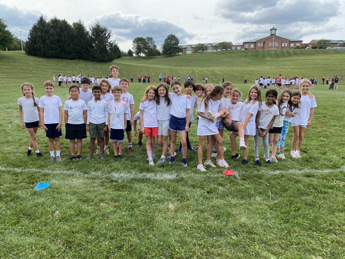 mrsmarkloff's tweet photo. Fun run 2023 https://t.co/TXUYrjob0S