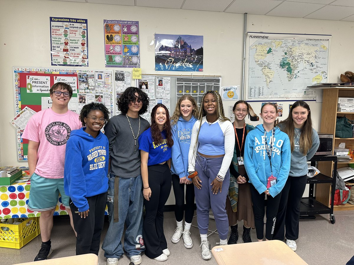 Dia de colored. Azul= juniors