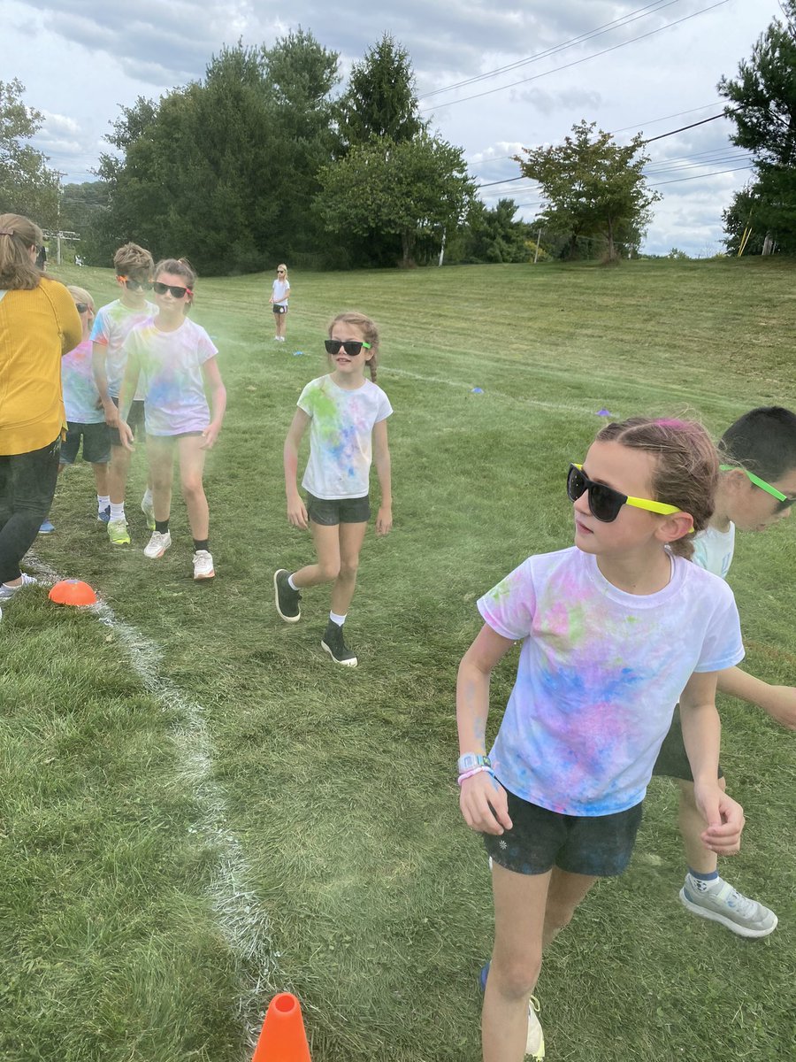 mrsmarkloff's tweet photo. Color run!! https://t.co/l4GUmz6iLk